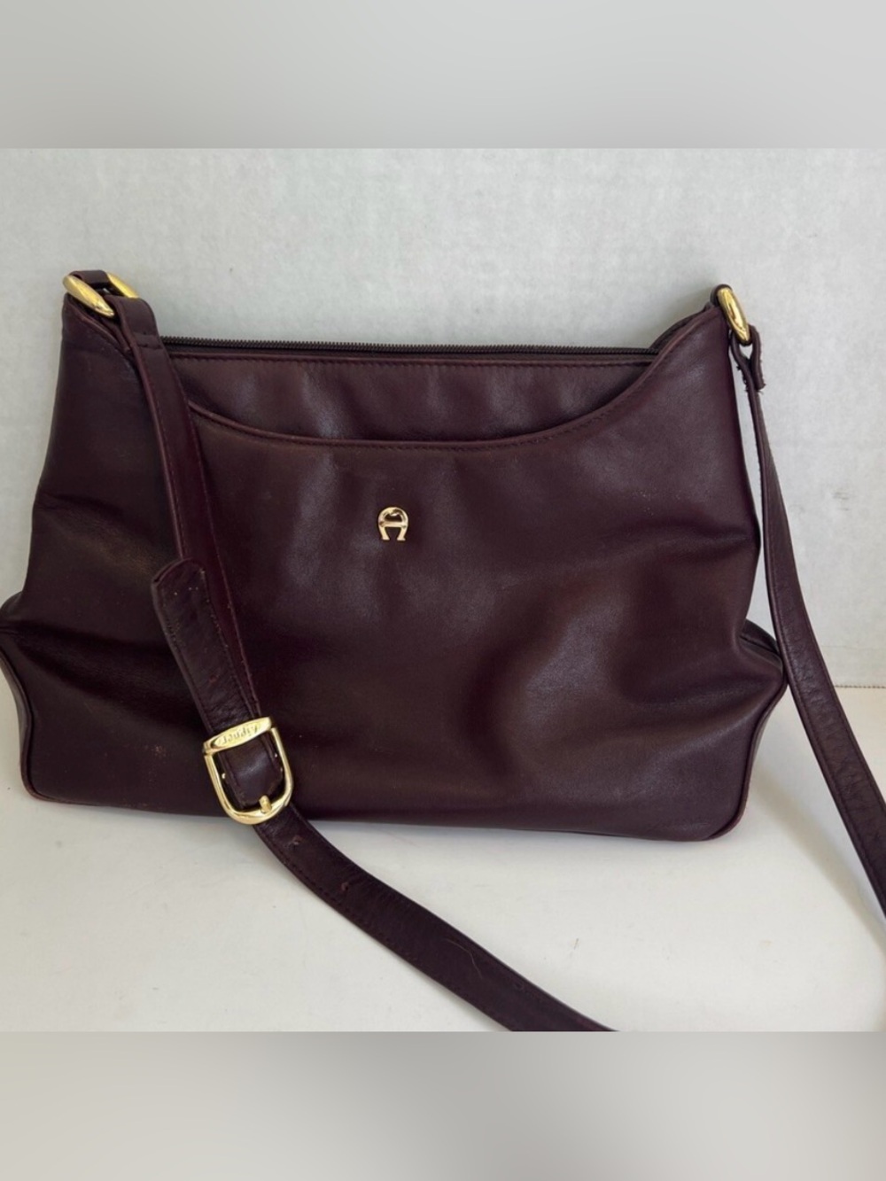 ETIENNE AIGNER Oxblood Maroon Leather Shoulder purse. Vintage classic.